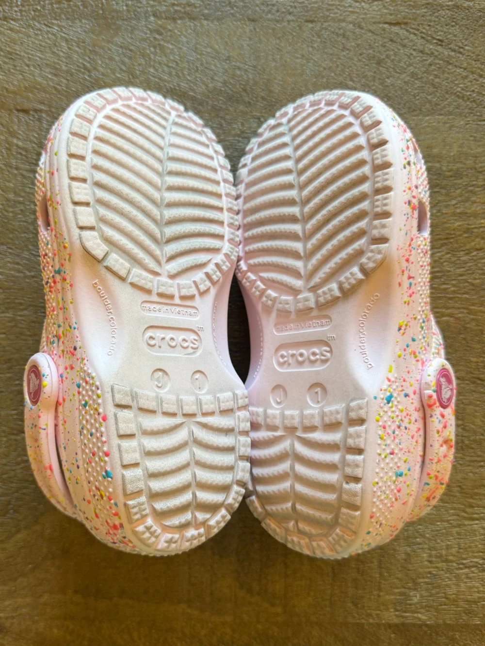 Crocs Splatter Paint Pink Clogs – Kids Size 1 – Gently Used